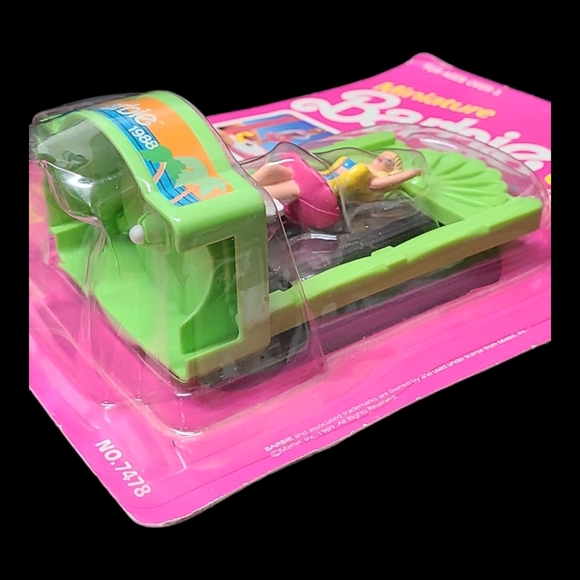 Vintage Mattel Miniature Barbie Collectibles "California Dream Barbie 1988" - Picture 4 of 9